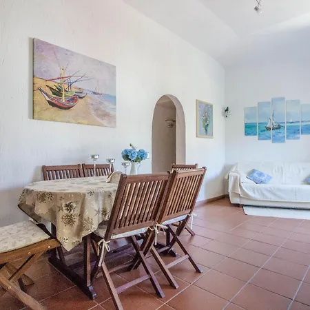 Guesthost - Seaside With Parking *