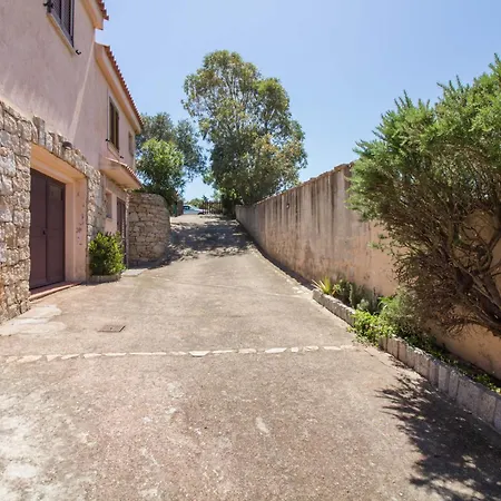 Guesthost - Seaside With Parking アパート